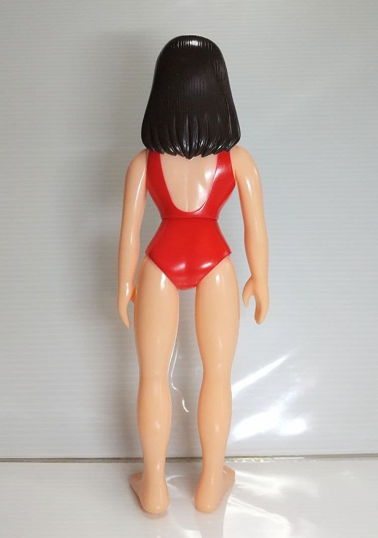 〔美品〕マーミット アンヌ隊員 赤水着 ソフビ 世紀の大怪獣シリーズ 怪獣天国