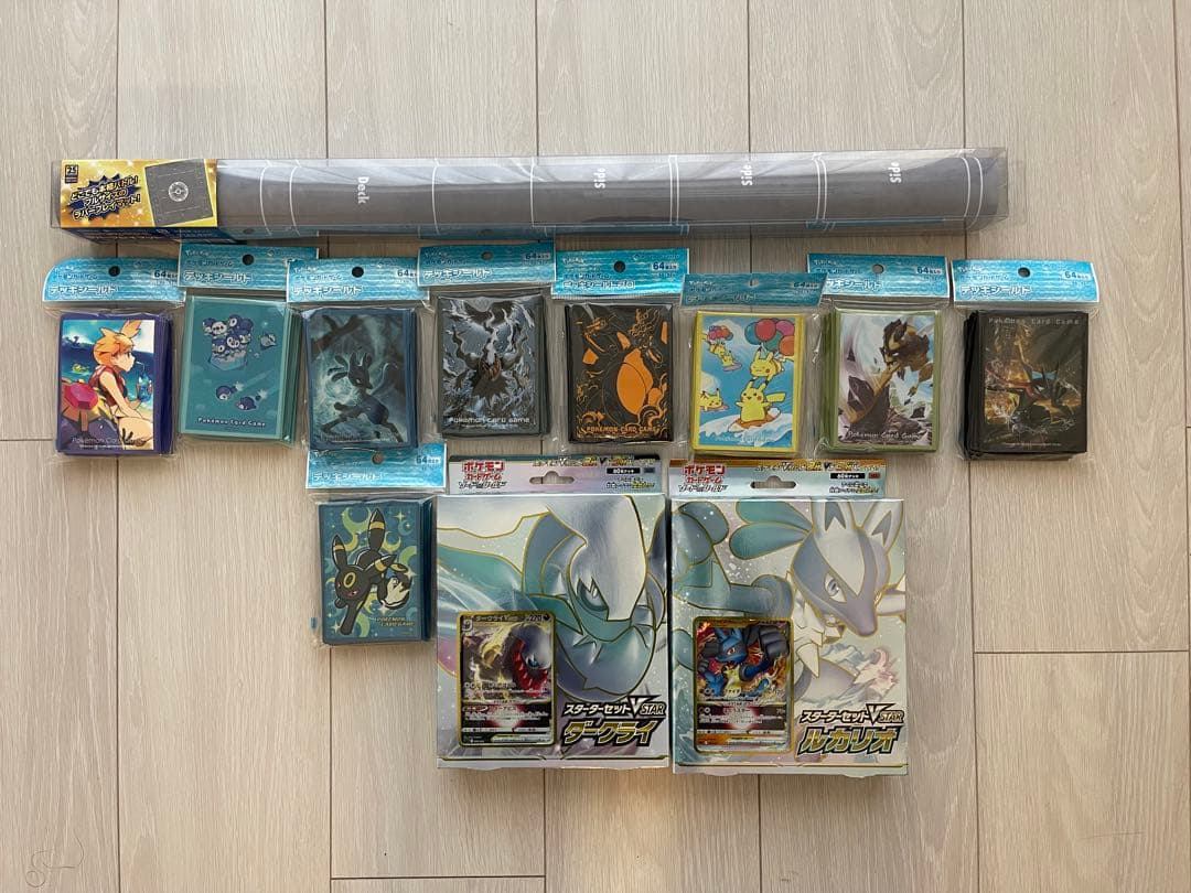 ポケカ　未使用スリーブ 9点　未開封ラバープレイマット25th
