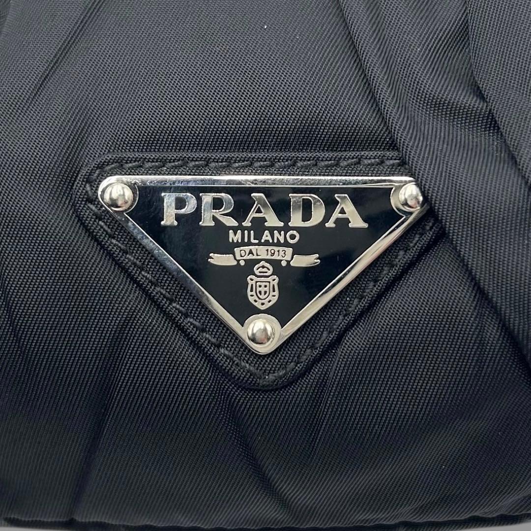 【がま口】プラダ プレート　ビジュー　ブラック　ハンドバッグ BN1146