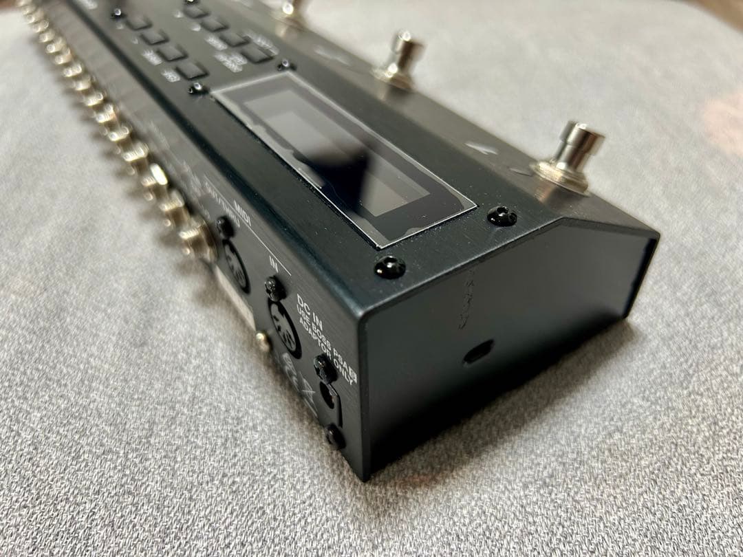 BOSS ES-5 スイッチャー