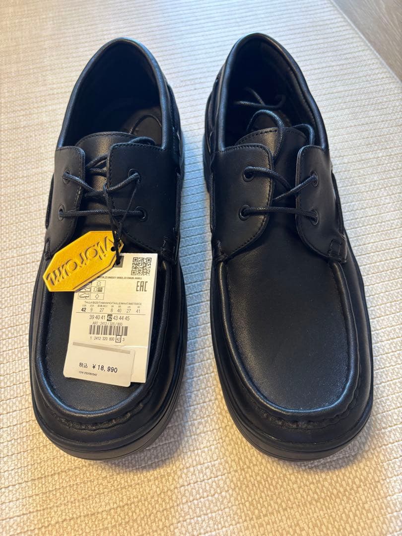 D*L様 ZARA ザラ　ブラックレザー デッキシューズ Vibramソール　4