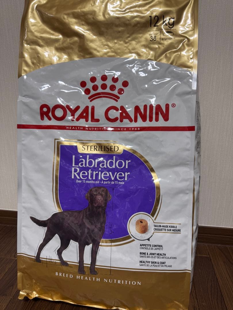 ロイヤルカナンラブラドール レトリバー（成犬用）ドライフード 12KG