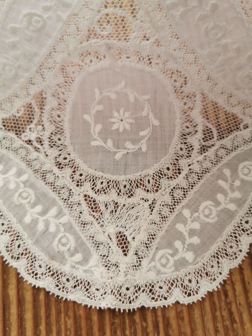 アンティーク ノルマンディーレース 小さなドイリー ロゼッタ エンブロイダリー