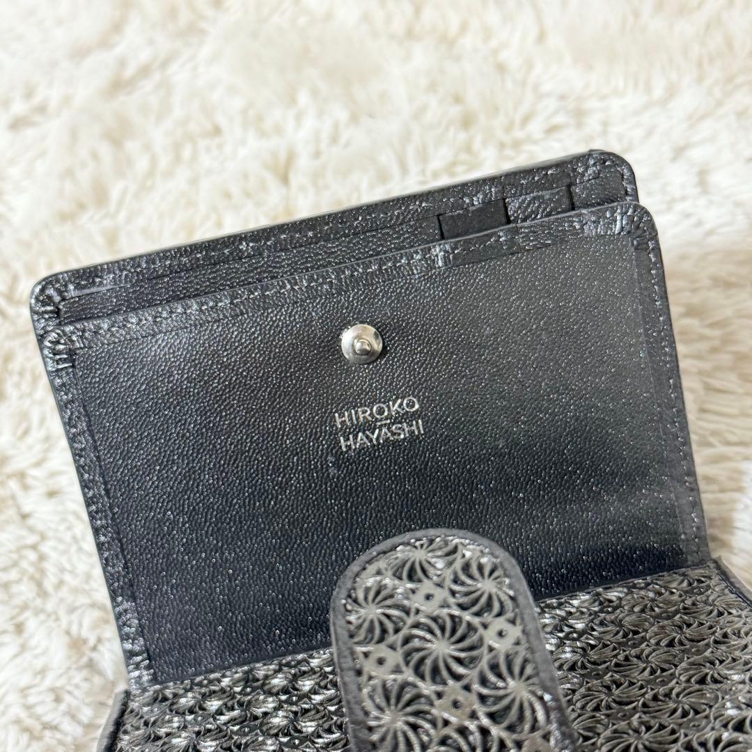 ⭐️新品未使用⭐️　ヒロコハヤシ　GIRASOLE　二つ折り財布　メタリック加工