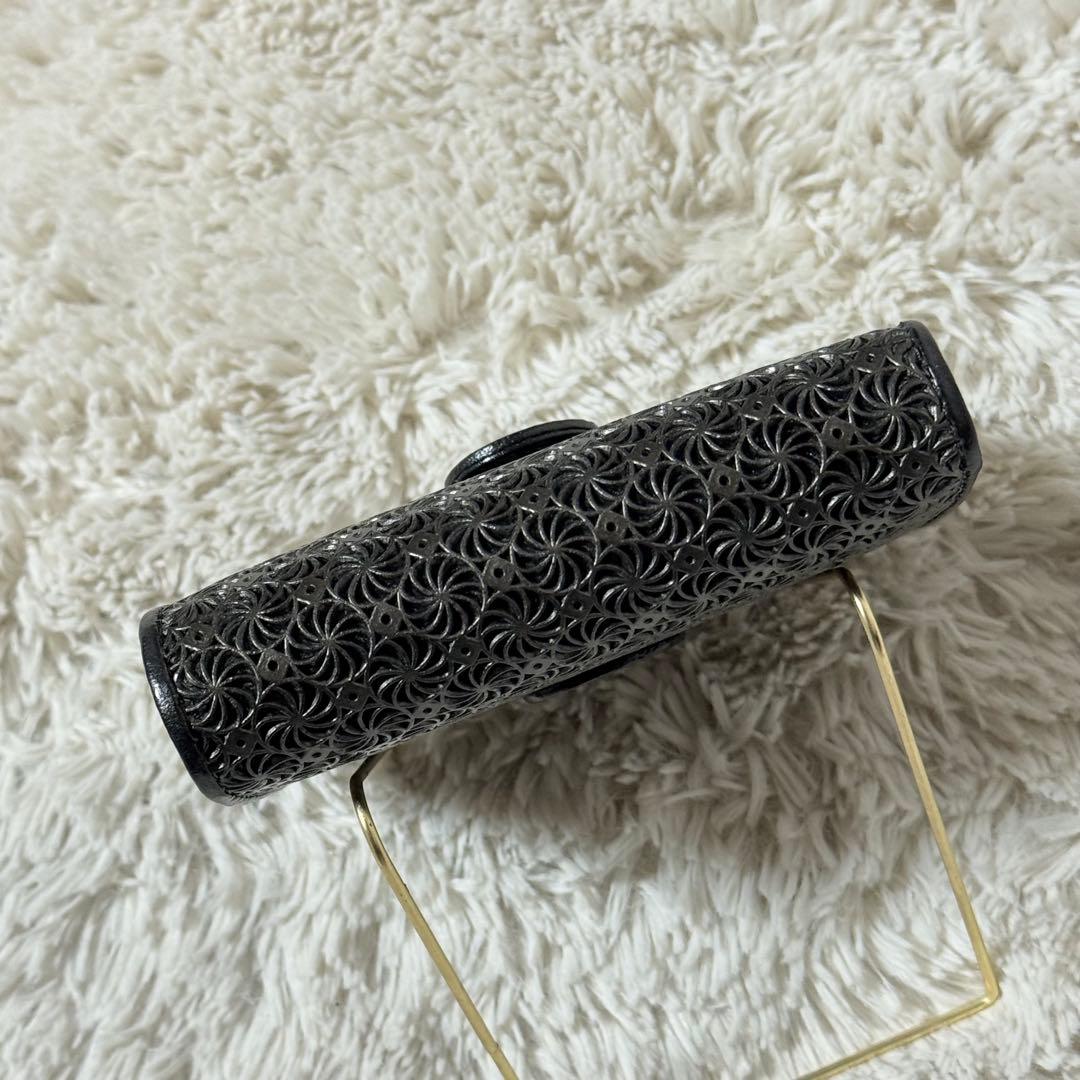 ⭐️新品未使用⭐️　ヒロコハヤシ　GIRASOLE　二つ折り財布　メタリック加工