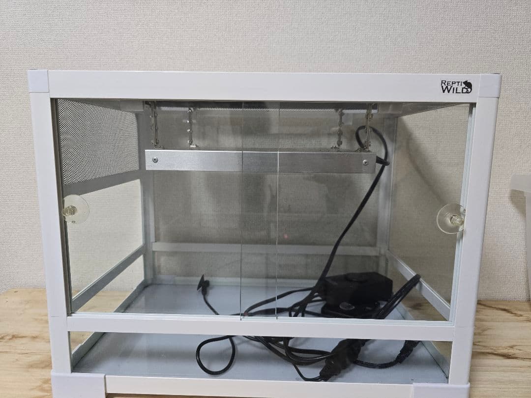 REPTI WILD 爬虫類飼育ケース