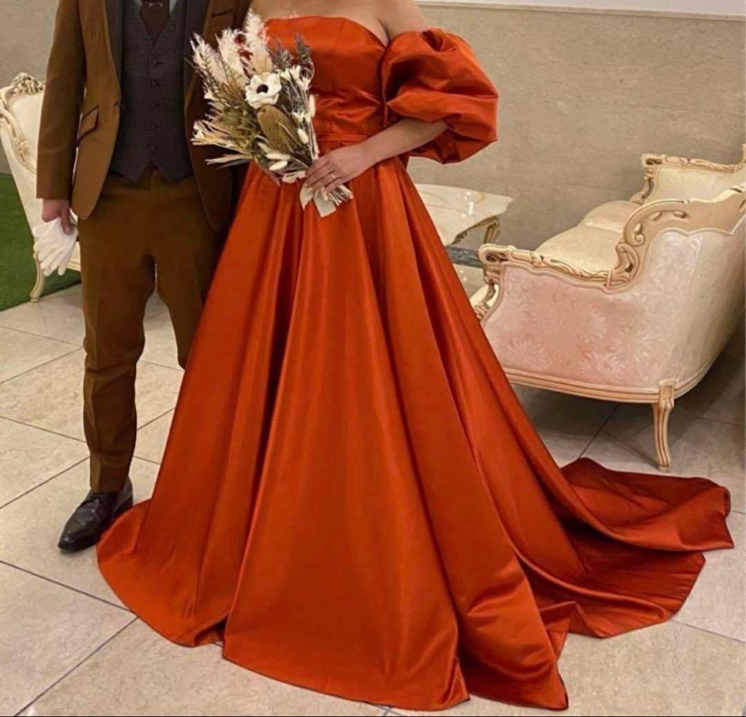 オレンジ サテン オフショルダードレス