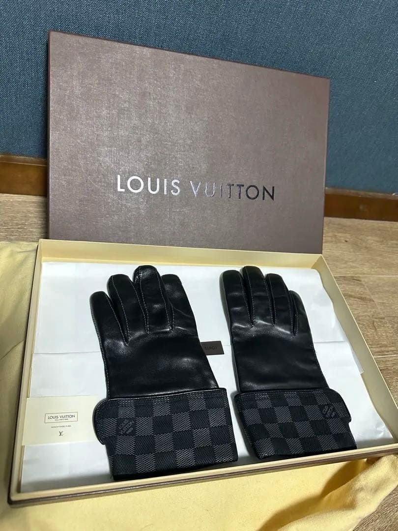 LOUIS VUITTON ブラック 手袋 M