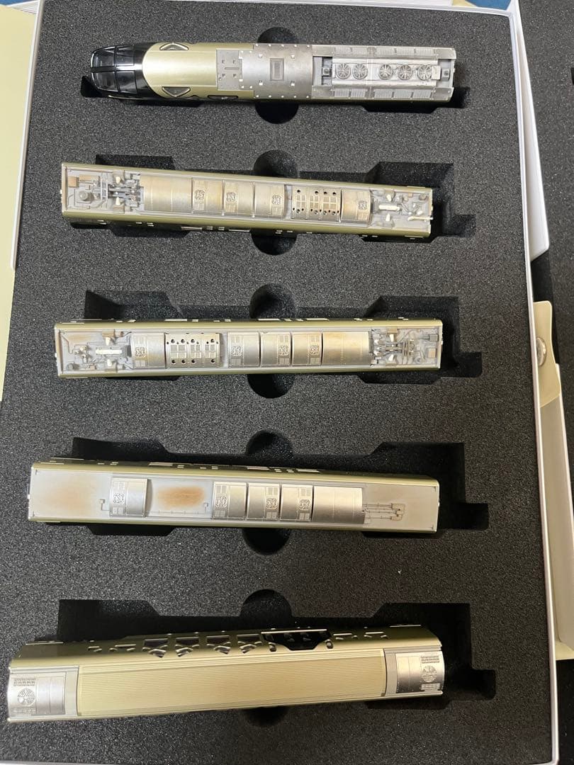 TRAIN SUITE 四季島 (KATO)初期製造限定ロッド ジャンク