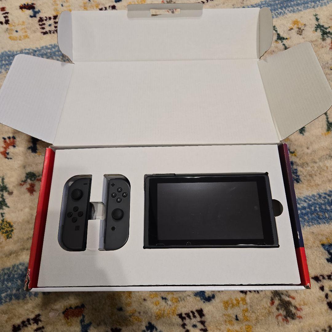 Nintendo Switch 本体 ハンドル 他社コントローラー付