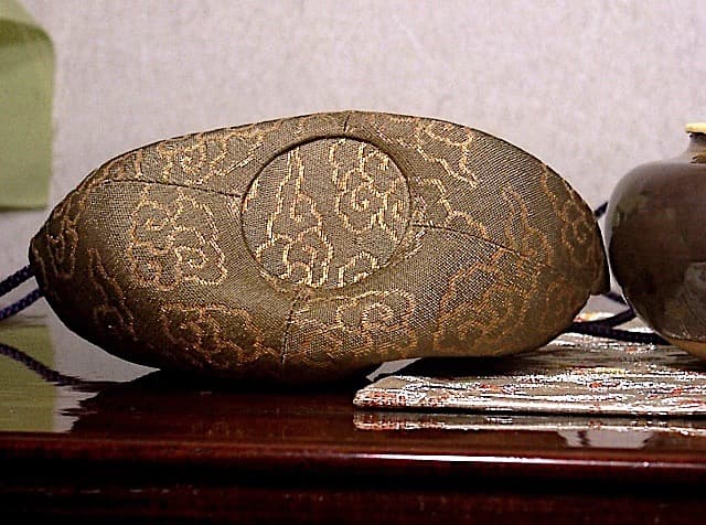 京焼・清水焼　橋本永豊 作「さが」茶入　２点　無傷　仕覆　箱保護　保証。