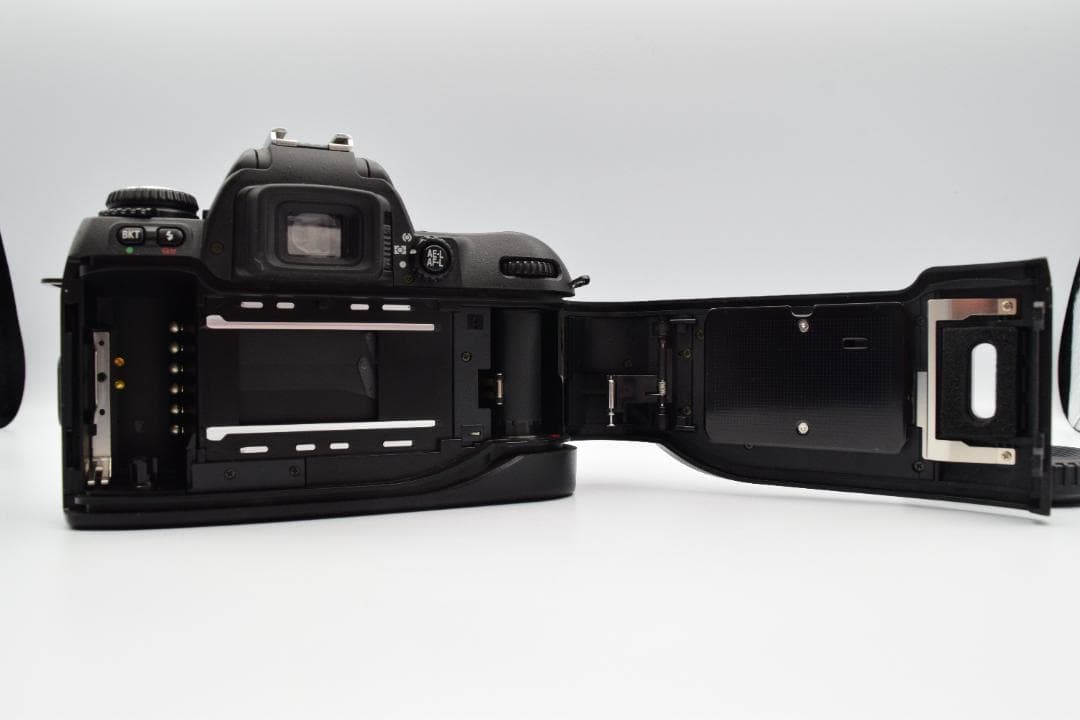 【美品】Nikon F80D フィルム一眼レフカメラ ブラック #25018