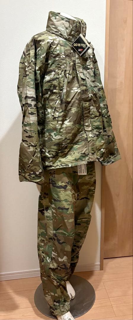 米軍実物　新品未使用 LEVEL6 GORE-TEX 上下セット　L•Mサイズ
