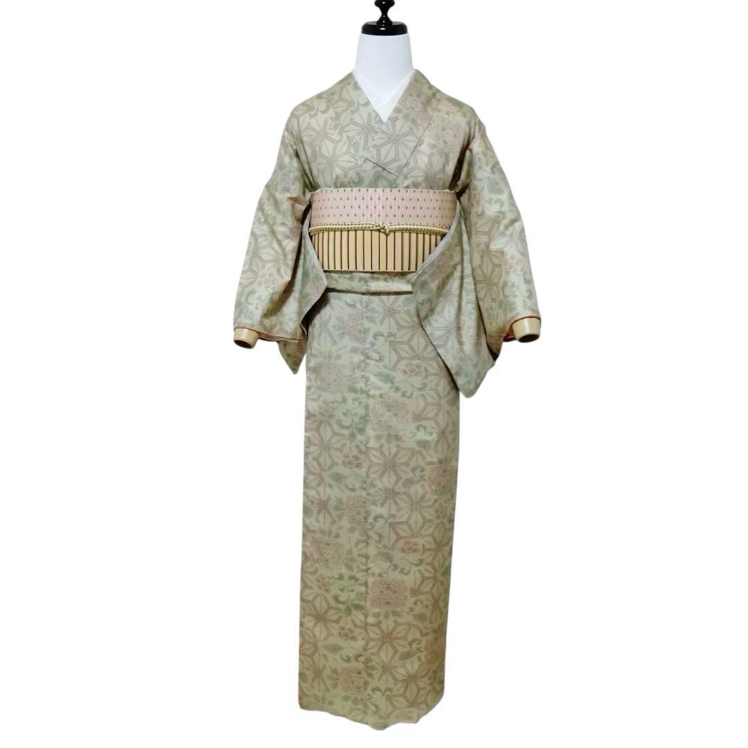 未使用近い　美品　袷　正絹　大島紬系　紬　白紬　小紋　フルセット