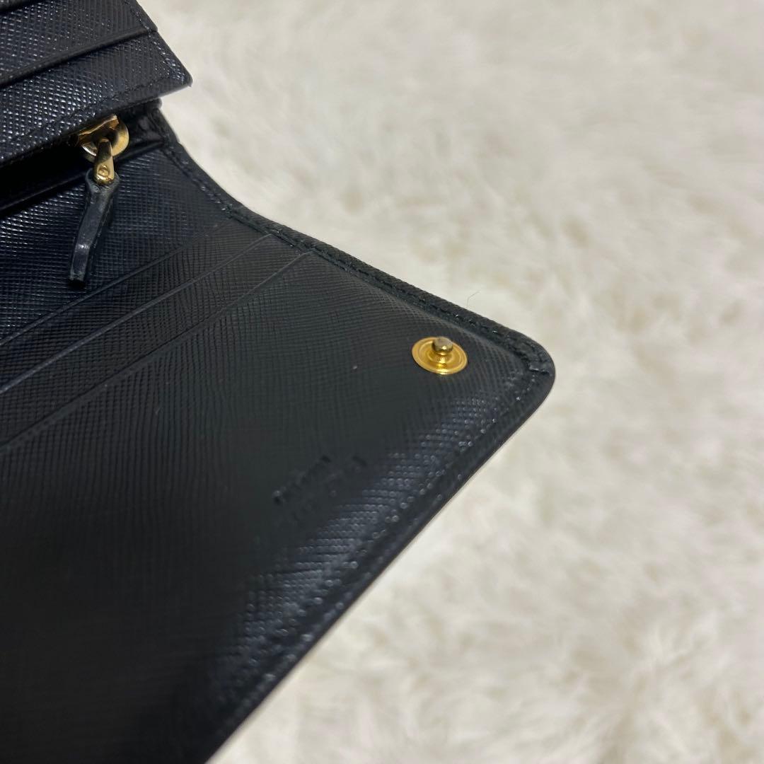 PRADA/プラダ　2つ折り長財布　サフィアーノ　レザー ブラック