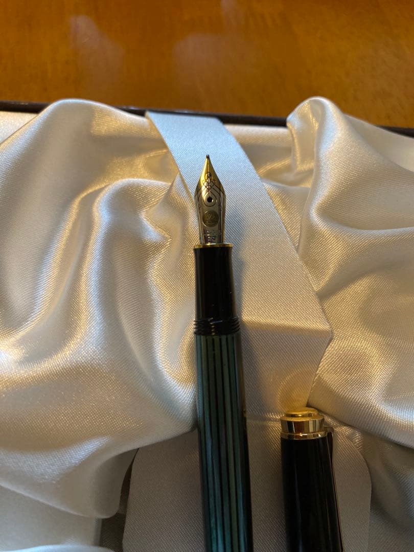 【希少　廃番】 Pelikan（ペリカン）万年筆 スーベレーン M300 緑縞
