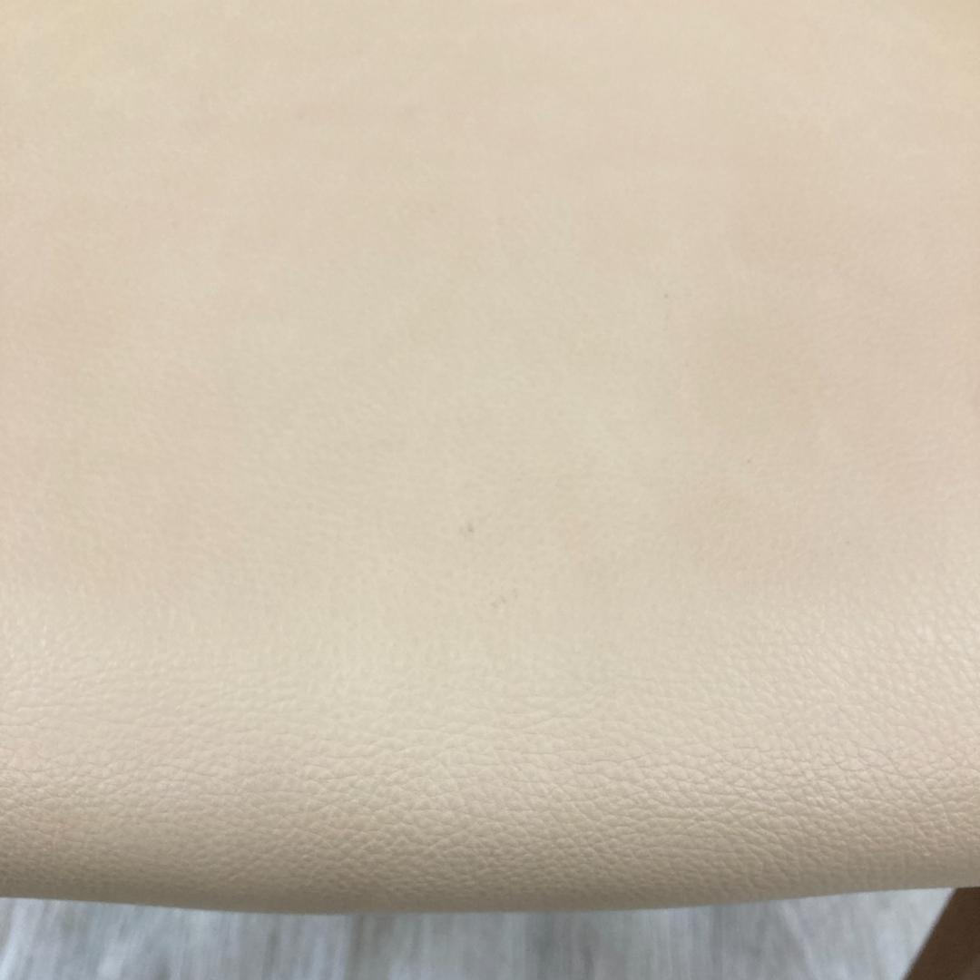 【カリモク】スツール　スタッキングチェア　椅子