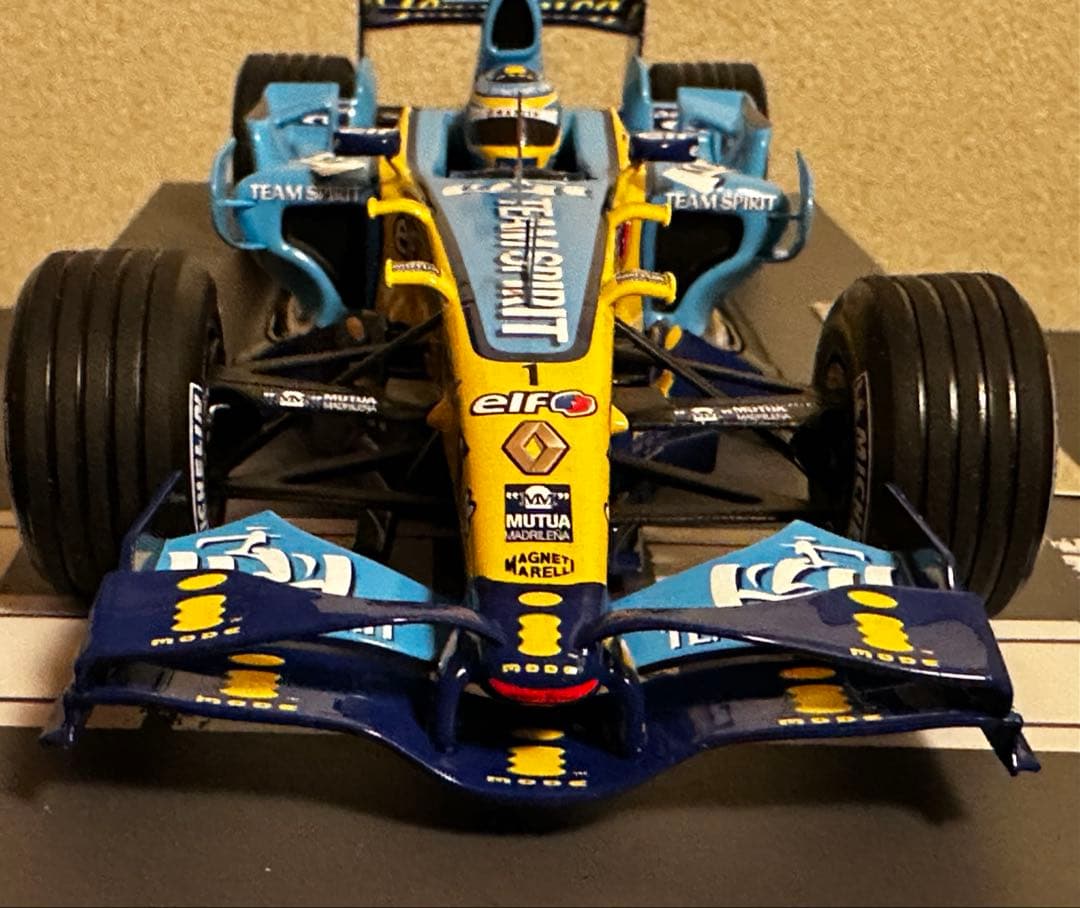 1/18 ルノー R26 2位 ブラジルGP F1 2006 F.アロンソ