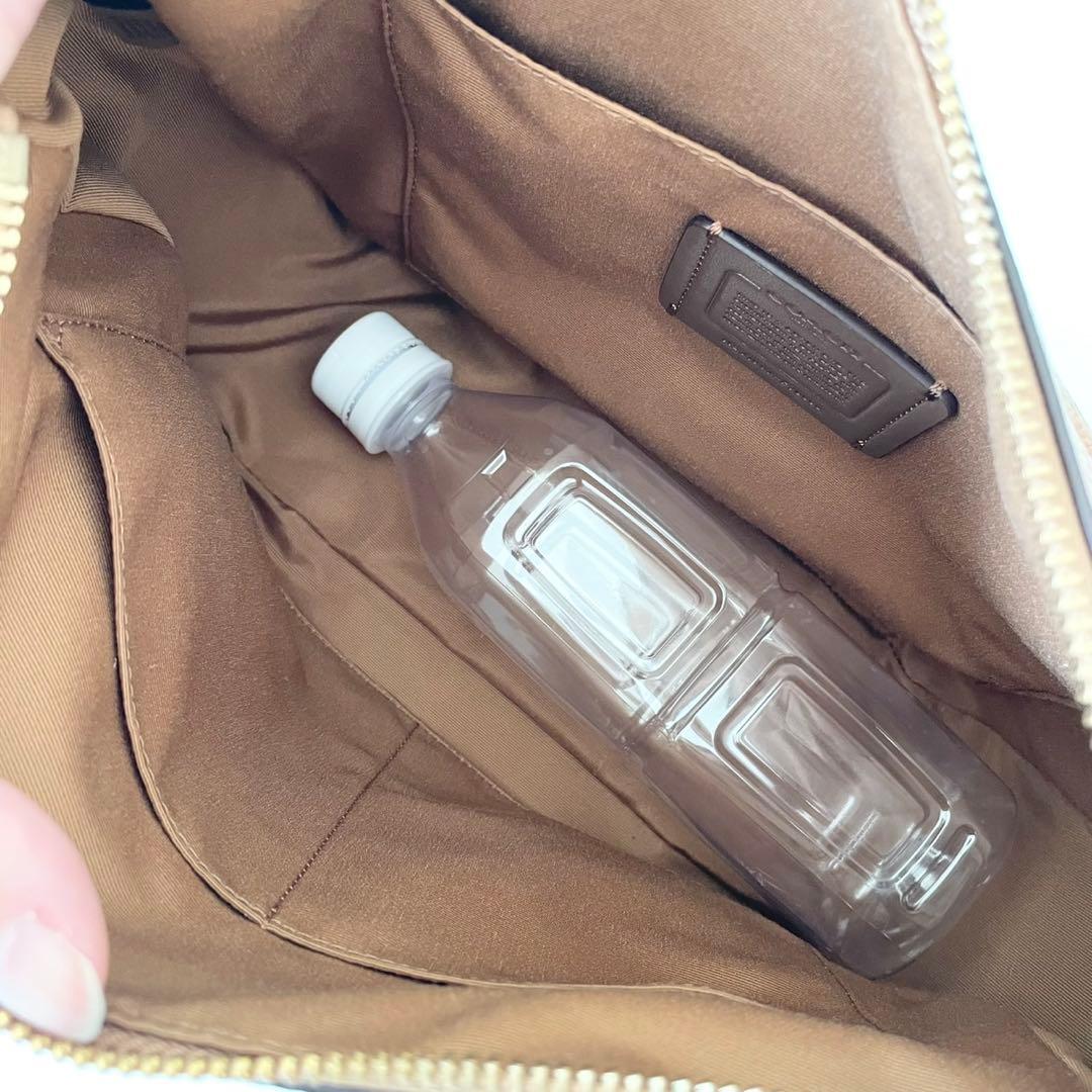 【新品】COACH ワンショルダーバッグ ホーボー ソフトレザー 肩掛け可能