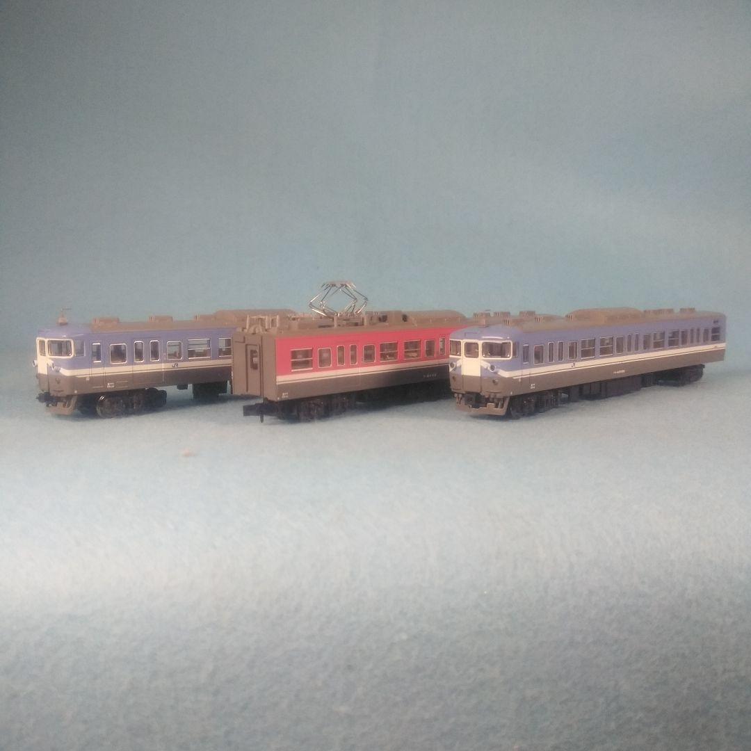 七尾線色415系