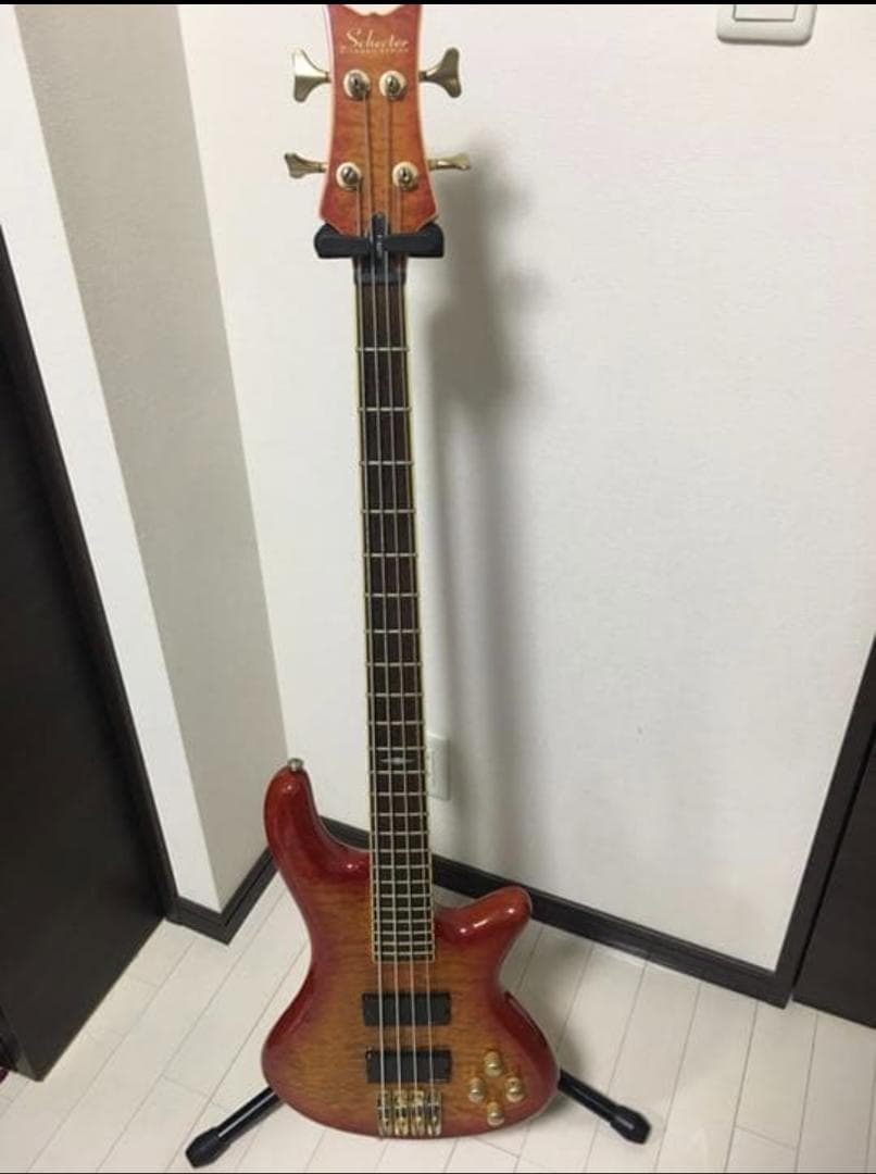 Schecter Diamond Series ベース