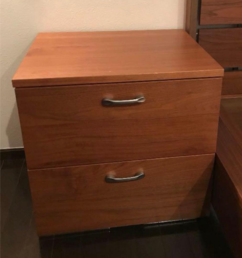 ボーコンセプトBoConcept 北欧家具ナイトスタンド サイドテール