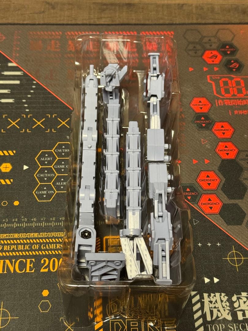 L BUILD エヴァンゲリオン 2020 初号機　2号機