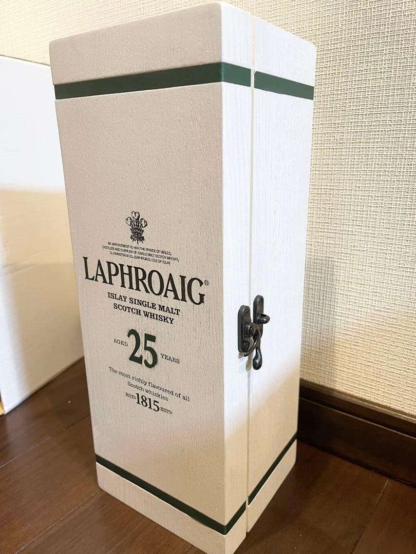 ラフロイグ 25年 カスクストレングス 52° 木箱入新品2018リリース希少品