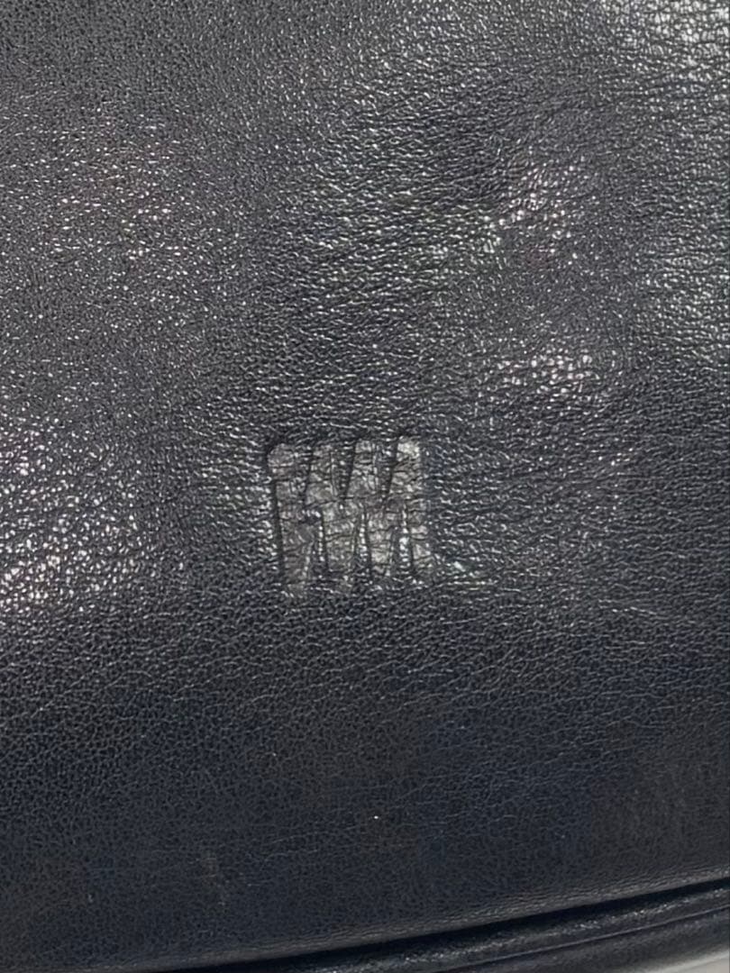 IM product（アイムプロダクト）イッセイミヤケ　レザー　ショルダーバッグ