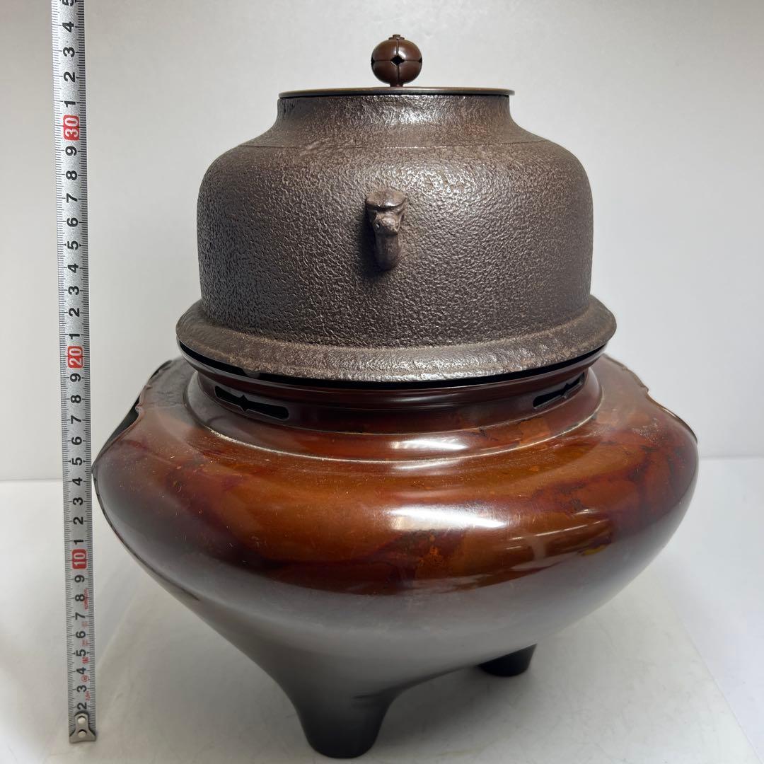 角谷莎村　風炉釜　共箱　7.8㌔　東Y7-1106①タルサ