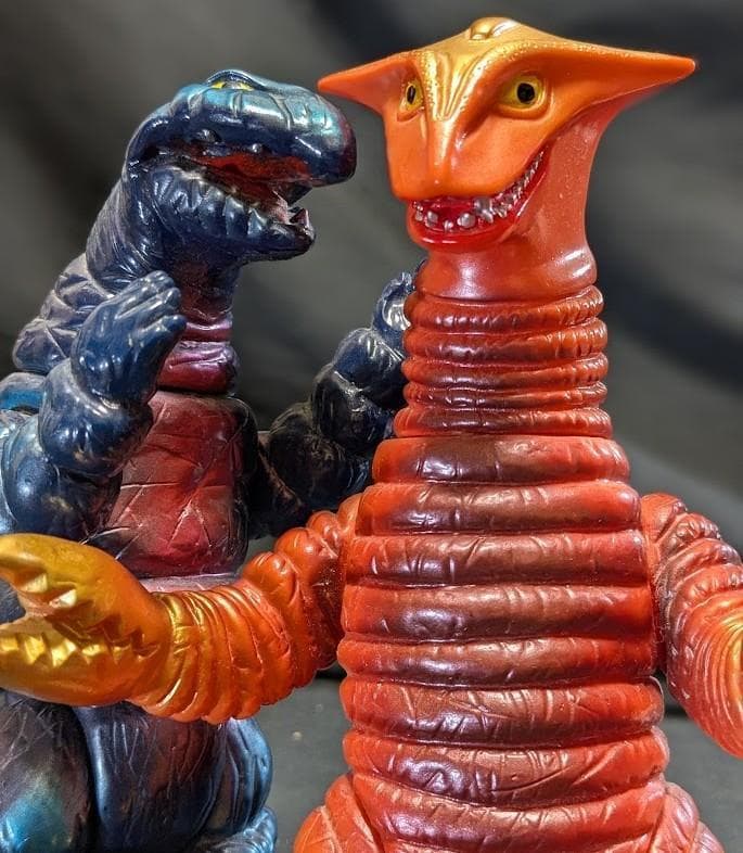 サドラー＆デットン　帰ってきたウルトラマン登場怪獣（ブルマァク復刻）２体セット