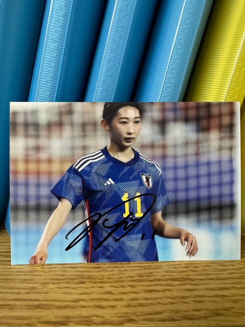 なでしこジャパン 中嶋淑乃 直筆サイン入り写真 ④ サッカー日本代表 長谷川唯