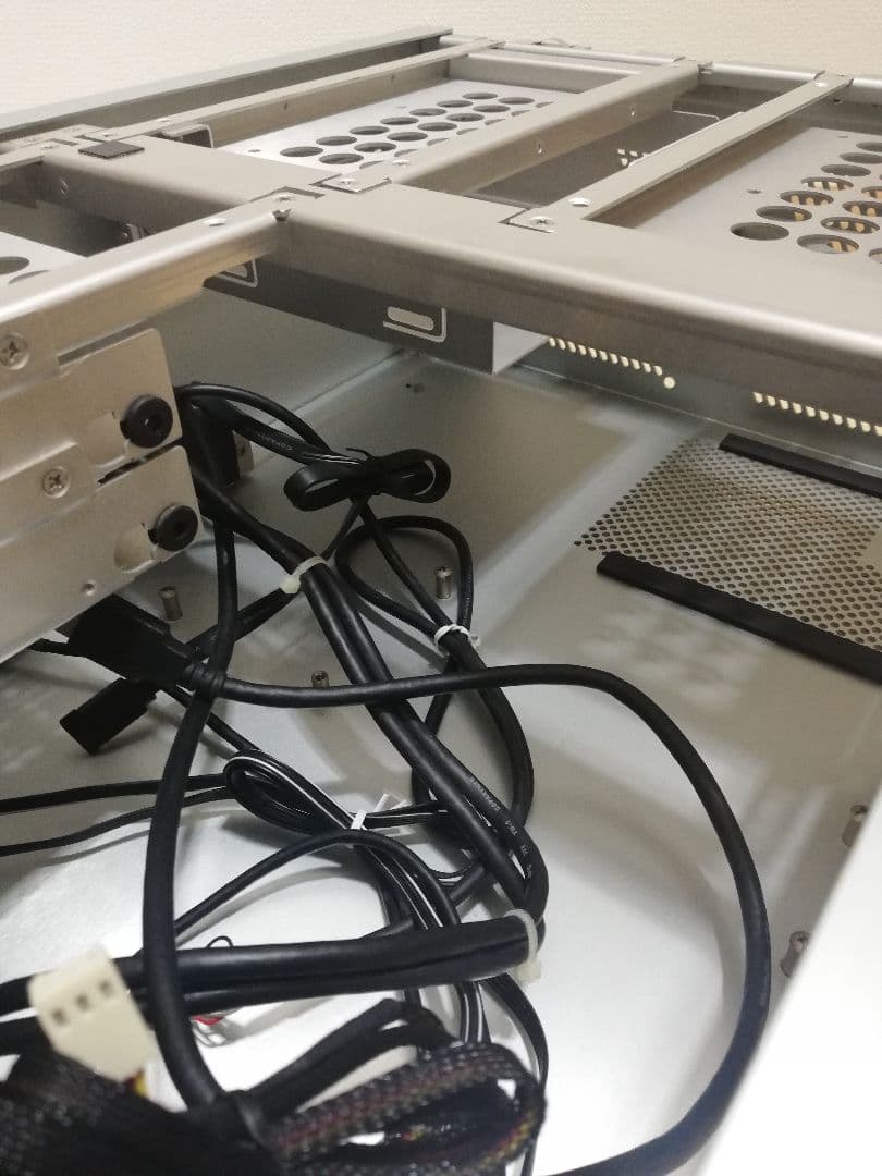 動作未確認 PCケース LIAN LI PC-C50