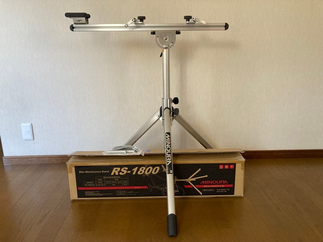 MINOURA RS-1800 ワークスタンド スルーアクスル対応