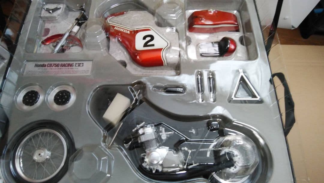 タミヤ1/6 CB750 RACING 新品