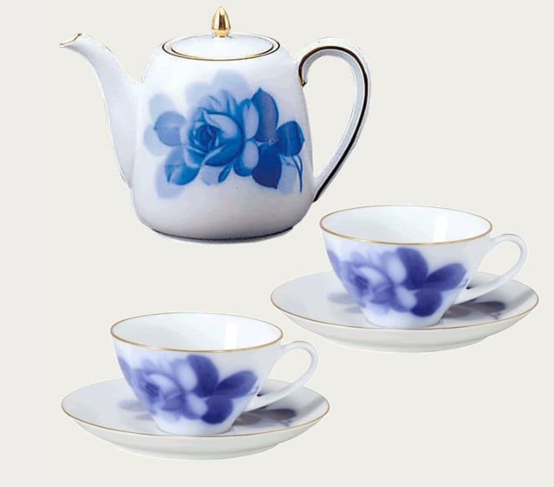 「紅茶の日」キャンペーン特別価格［大倉陶園］ブルーローズ ティーフォーツーセット
