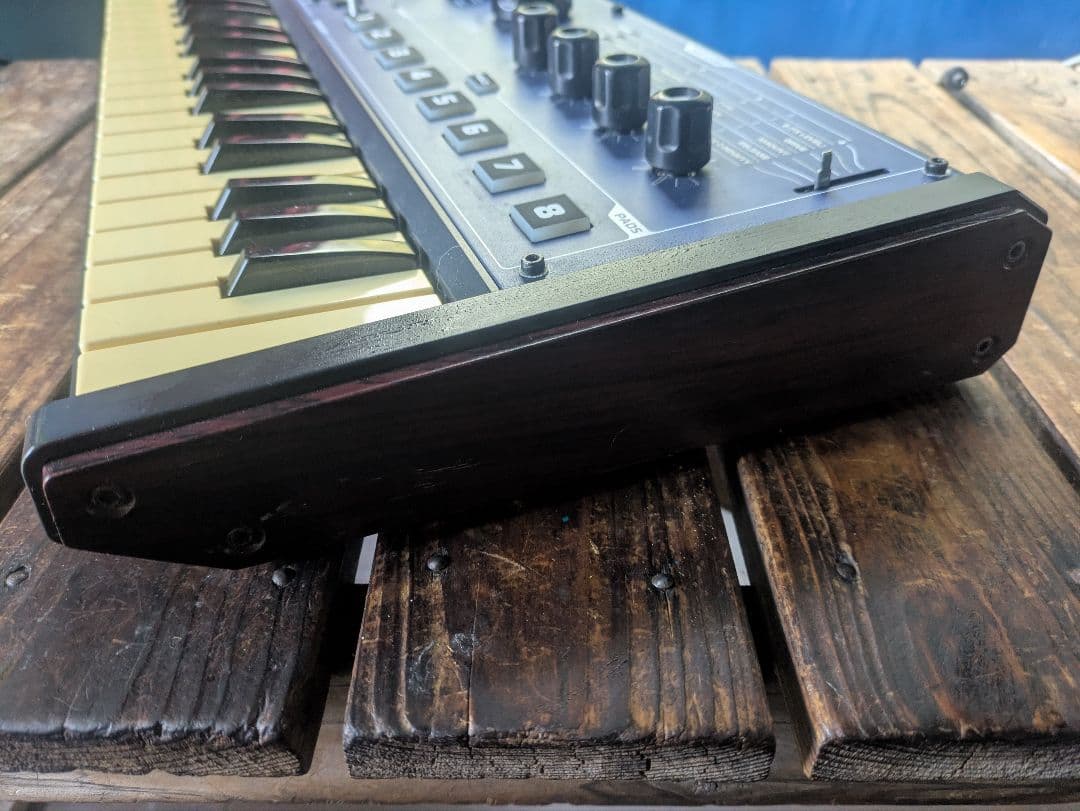 Novation MININOVA アナログシンセサイザー