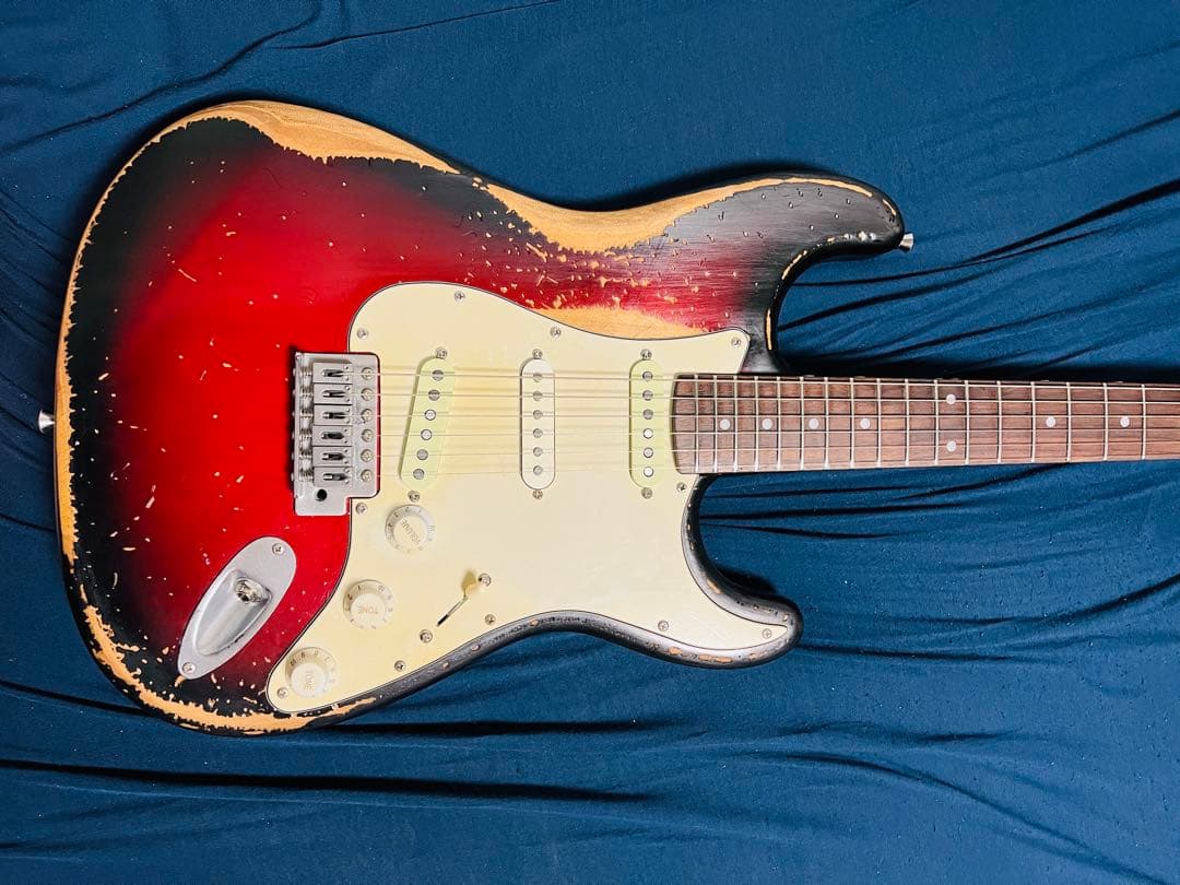 飯*志様 ストラトキャスター　レリック（諸々実践的改造あり）