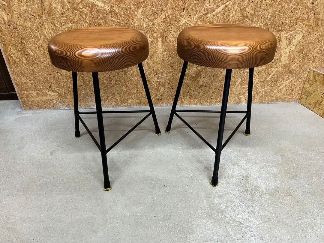 ブラウン円形スツール2脚セット