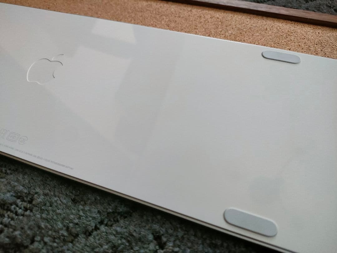 Apple ワイヤレスキーボード 専用スタンド付き