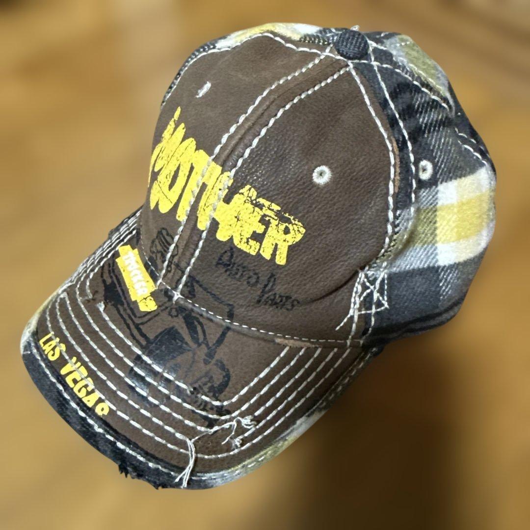 トゥルーレリジョン　キャップ ブラウン チェック