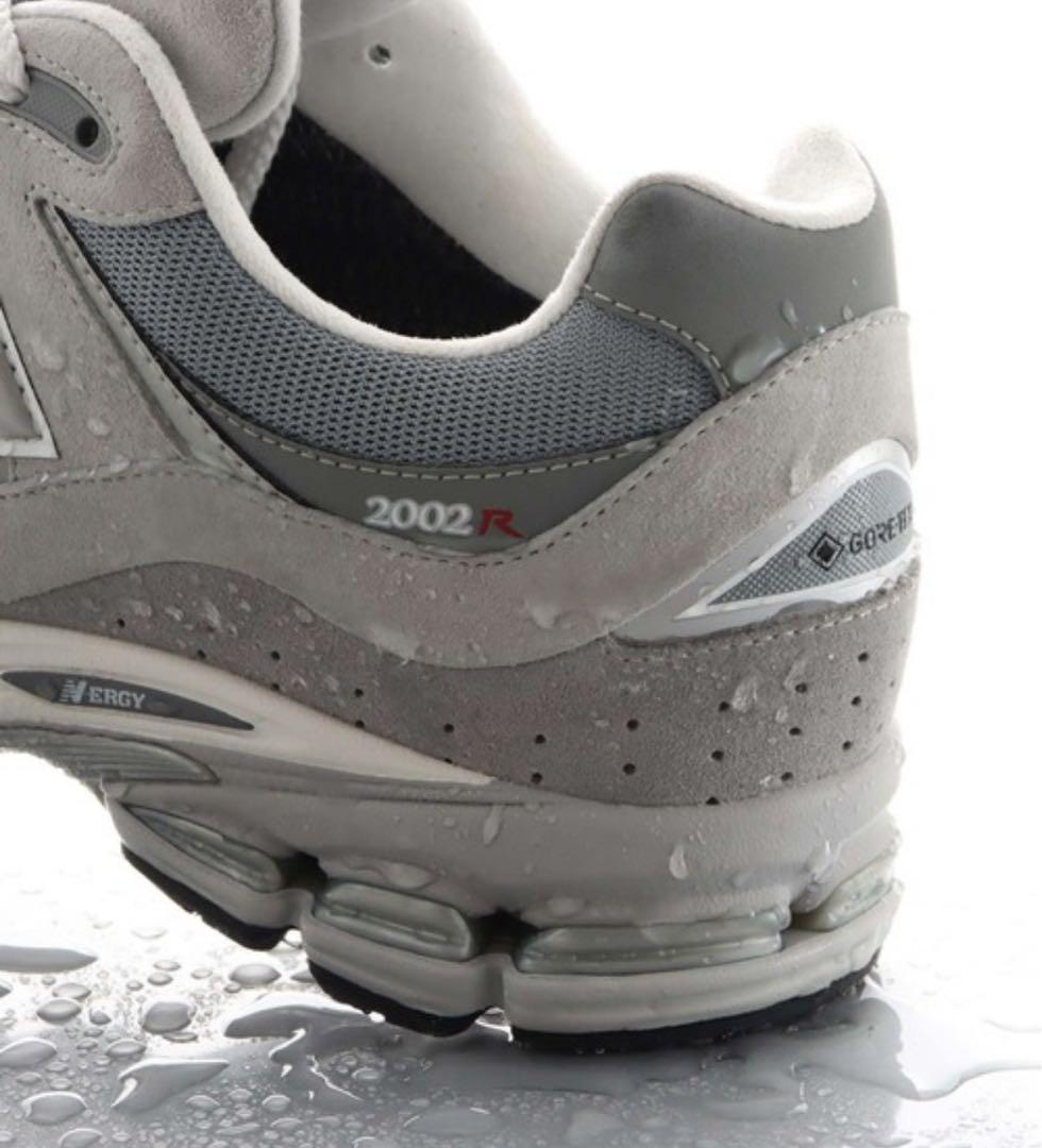 スニーカー New Balance M2002RXJ