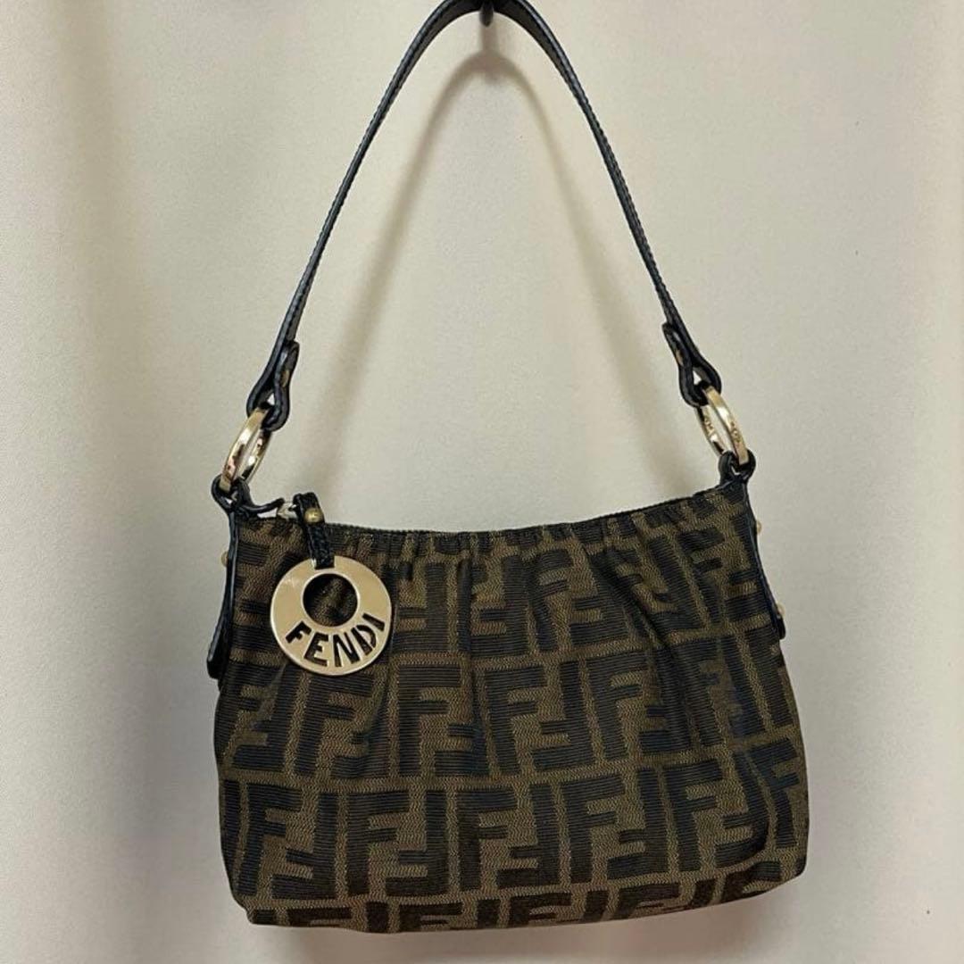 FENDI ズッカ柄ショルダーバッグ ハン ドバッグショルダーバッグ [中古]