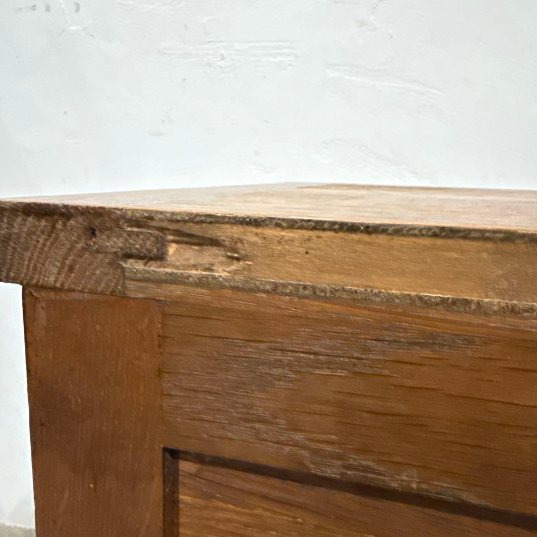 年末年始saleヴィンテージ　木製サイドテーブル　引き出し／扉収納付き　2