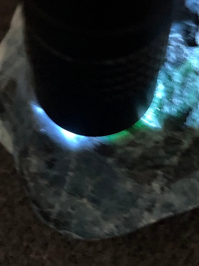 糸魚川４色ひすい　海石　翡翠　原石　翡翠　鉱物標本　コン沢　水石　根付　青翡翠