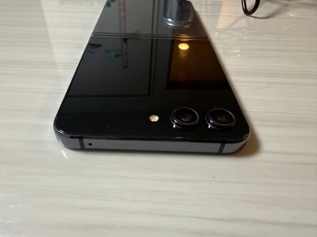 携帯電話本体 au scg23 galaxy z flip5 simfree 256