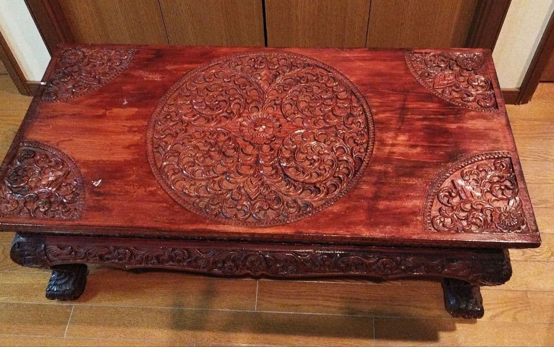 アンティーク家具　彫刻　机