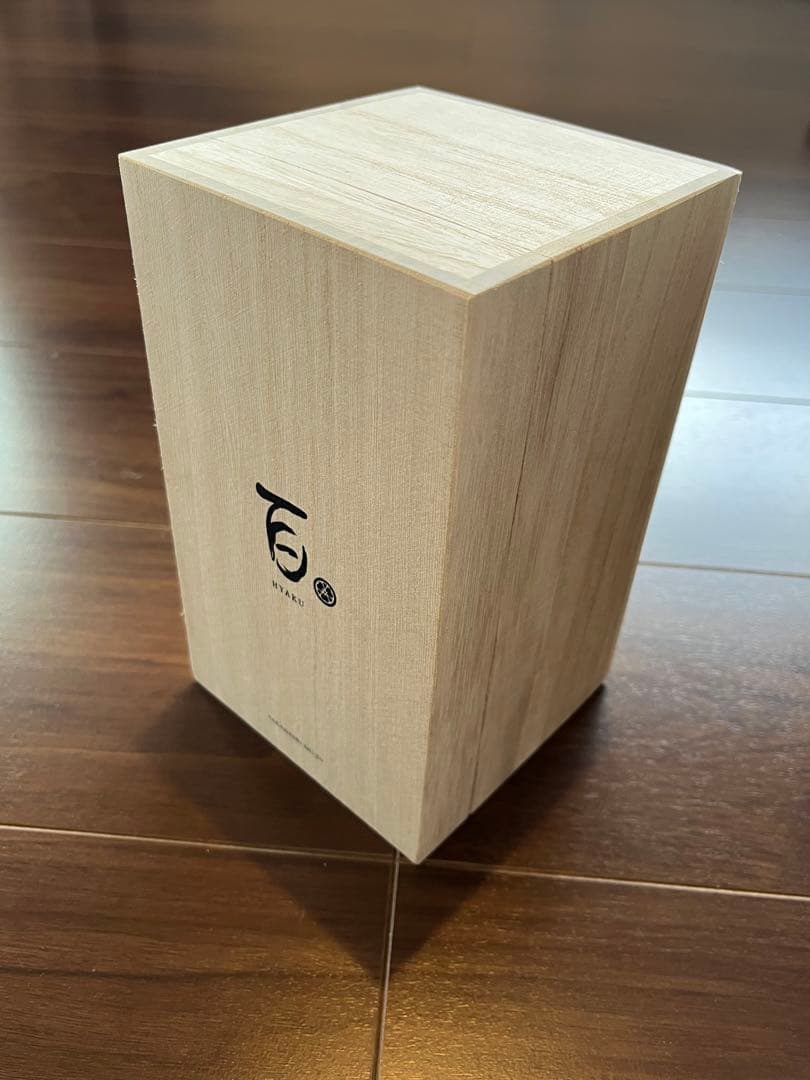 高橋酒造　本格米焼酎　百 桐箱入り