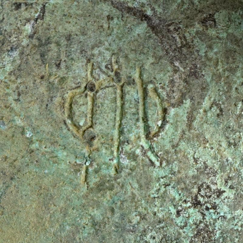 中国　古銅青銅　饕餮文爵　V　R8942