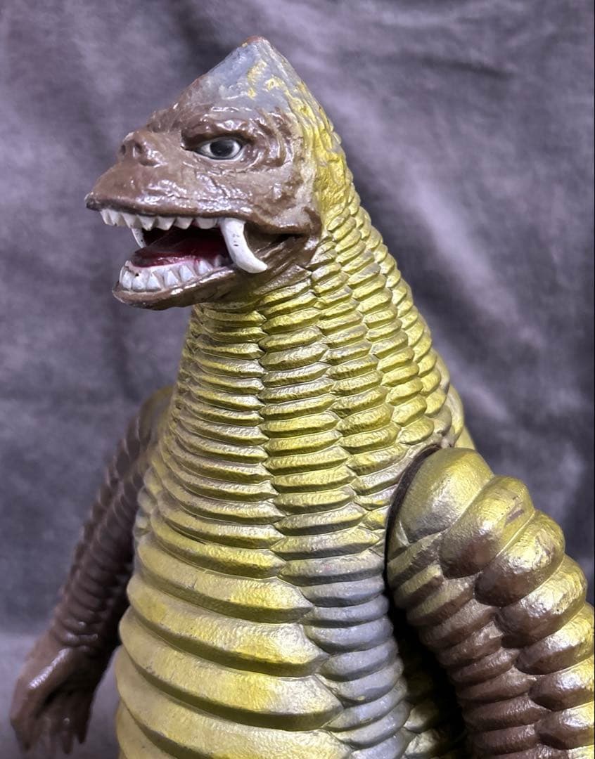 レッドキング　ソフビ　37cm